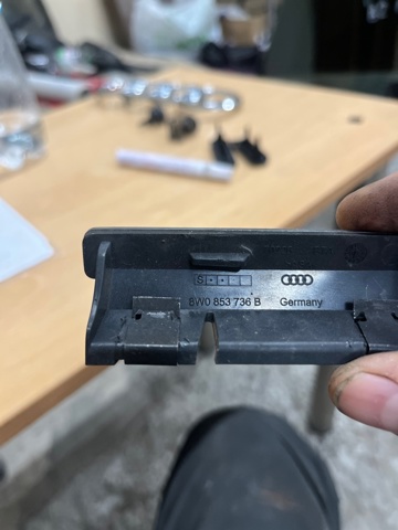 8W0853736B VAG купить в Львов