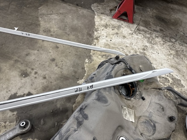 8W0853932AGRU VAG купить в Львов