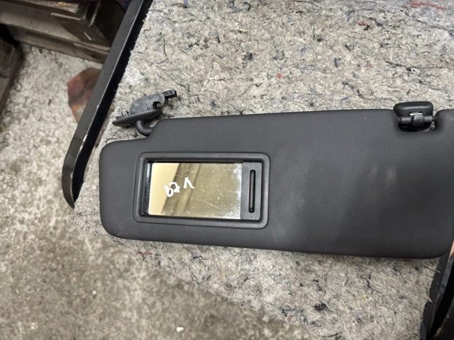 VAG 8W0857551AA7C0 Солнцезащитный козырек в наличии Черновцы