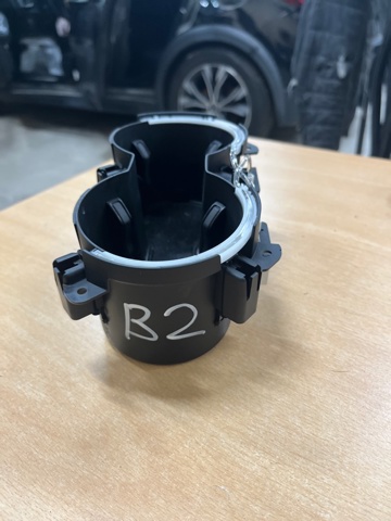 Подстаканник подлокотника центральной консоли 8W0862533A6PS VAG