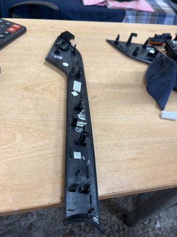 8W0867409AA1LQ VAG купить в Запорожье