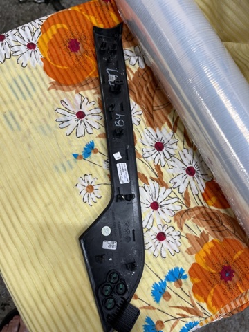 8W0867410AA1LQ VAG купить в Сумы
