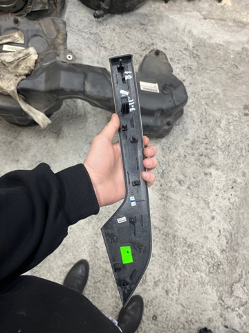8W0867420KUR3 VAG купить в Кривой Рог