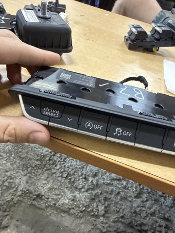 VAG 8W0925301BC5PR Блок кнопок центральной консоли в наличии Ровно