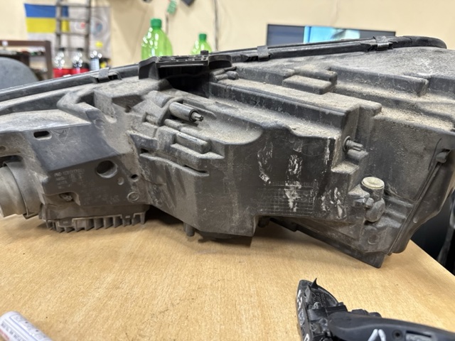 VAG 8W0941034F Фара правая в наличии Кривой Рог