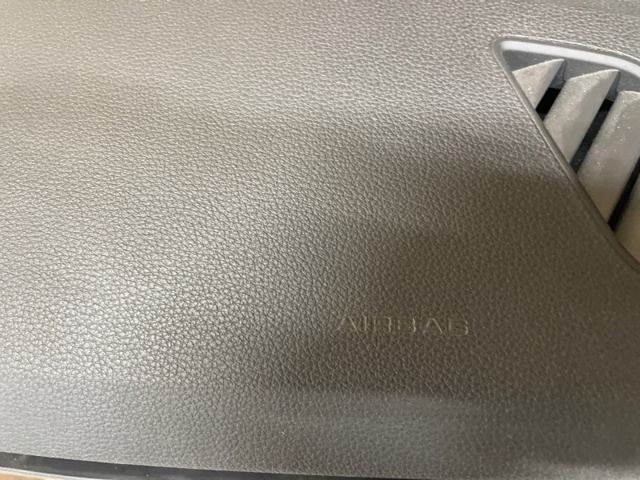 8W1857001H24A VAG Торпедо купить в Киев