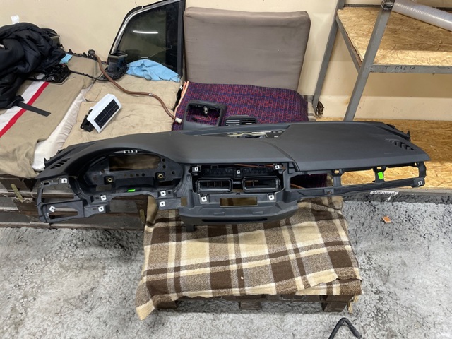 Передняя панель 8W1857001H24A VAG