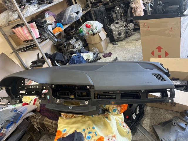 VAG 8W1857001K24A Торпедо в наличии Хмельницкий