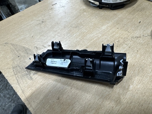 8W1857966AV58 VAG купить в Николаев