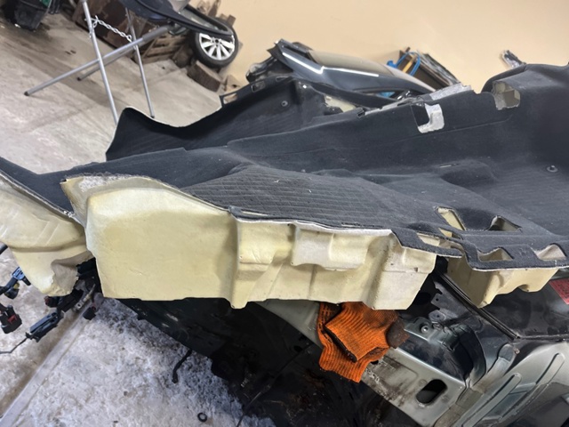 VAG 8W1863021CQA5 Покрытие напольное салона, переднее в наличии Украина