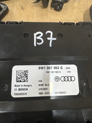 8W1907063G VAG купить в Ужгород