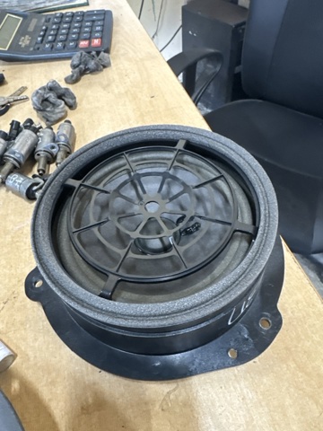 Динамик задний 8W5035411 VAG