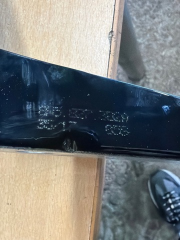 VAG 8W5827302A Петля крышки багажника в наличии Ровно