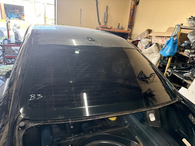 Заднее автостекло 8W5845501FNVB VAG
