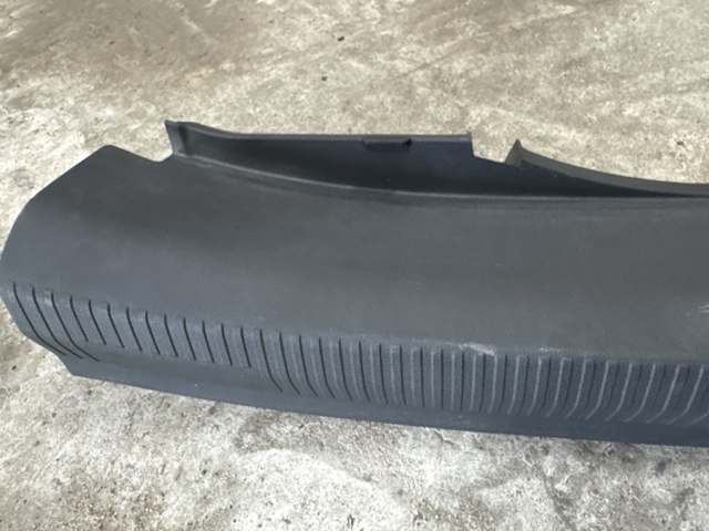 VAG 8W5863471B4PK Облицовка задней панели багажника в наличии Киев