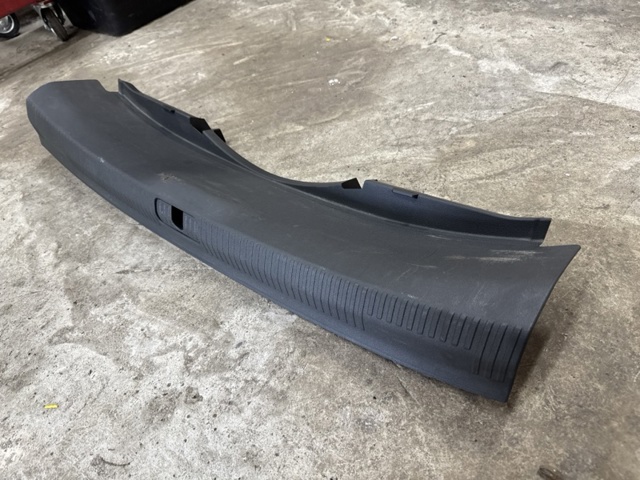 Накладка перегородки 8W5863471B4PK VAG