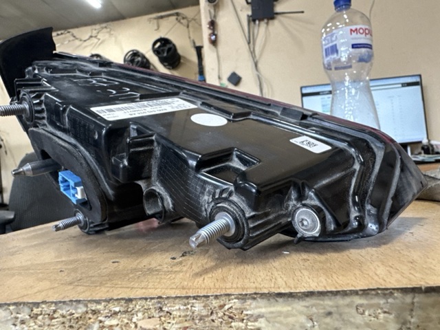 VAG 8W5945094AB Фонарь задний правый внутренний в наличии Одесса