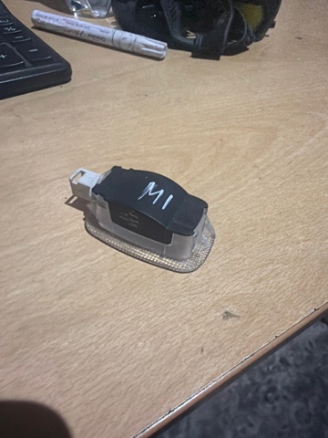 Плафон освещения кабины A0028202101 MERCEDES