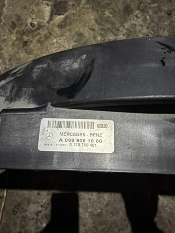 A0999061100 MERCEDES Диффузор радиатора охлаждения, в сборе с мотором и крыльчаткой купить в Каменское