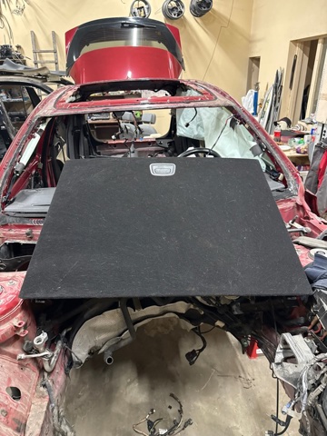 Облицовка багажного отсека нижняя A15668054009E07 MERCEDES