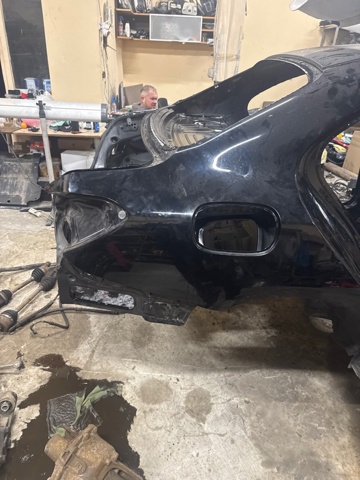 MERCEDES A2056304202 Крыло заднее правое в наличии Ровно