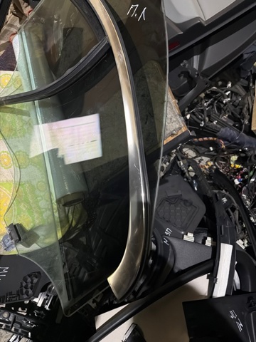 A2056900380 MERCEDES Молдинг двери задней левой верхний купить в Днепр