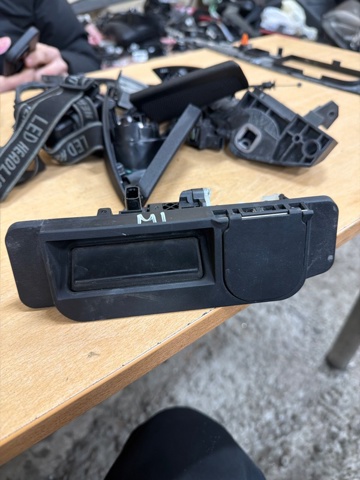 Ручка багажника A2227500893 MERCEDES