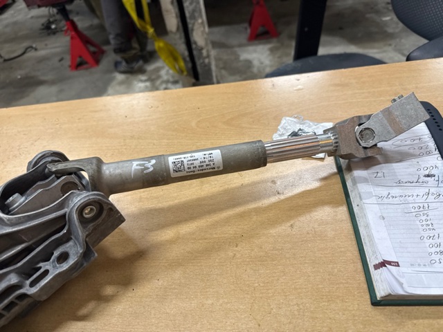 Колонка рулевая A2464600409 MERCEDES