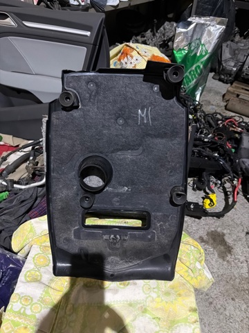 Экран двигателя A2740106707 MERCEDES