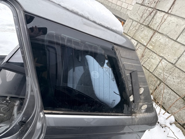 LAND ROVER CPB500772 Стекло кузова (багажного отсека) левое в наличии Винница