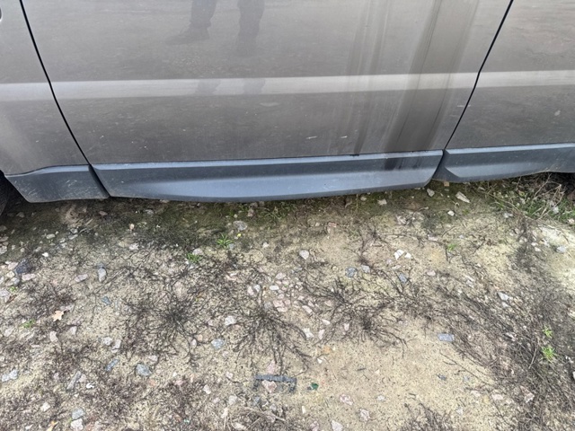 Молдинг двери передней левой DGP000212PCL LAND ROVER