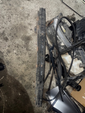 Швеллер переднего бампера DPE000086 LAND ROVER