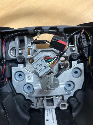 DS7Z3600CE Рулевое колесо купить Львов