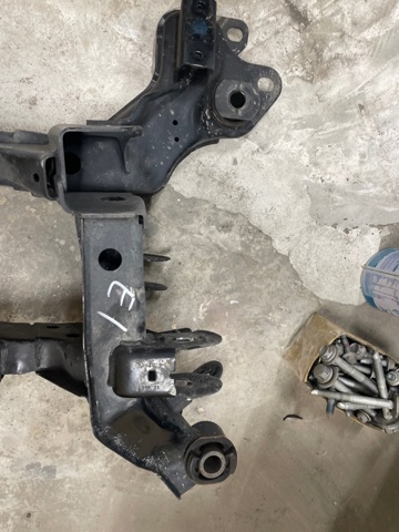 F2GZ5035H FORD Балка задней подвески (подрамник) купить в Черновцы