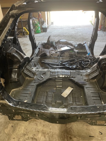 Пол багажника F2GZ5811218A FORD