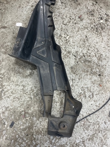 FORD FT4Z5811778F Защита бампера заднего в наличии Ровно