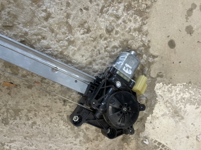 FT4Z5827008C FORD Механизм стеклоподъемника двери задней правой купить в Черкассы