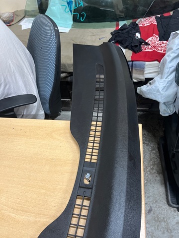 GT4Z58044A90AA Решетка обдува лобового стекла на "торпедо" купить Сумы