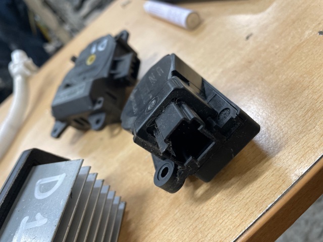JWO500040 LAND ROVER Привод заслонки печки купить в Житомир