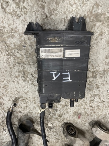 Абсорбер топливных паров K2GZ9D653A FORD