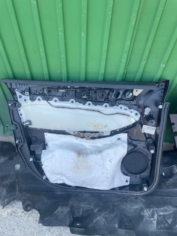 KT4Z5823942CC FORD Обшивка (облицовка) внутренняя двери передней правой купить в Днепр