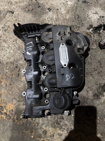 Коллектор впускной, правый LR005496 LAND ROVER