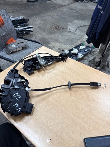 LR011277 LAND ROVER Замок водительской двери купить в Черкассы