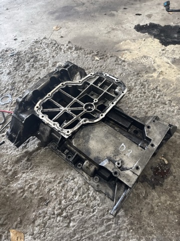 Поддон масляный картера двигателя, верхняя часть LR011693 LAND ROVER