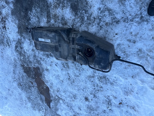 Танк топливный LR044038 LAND ROVER