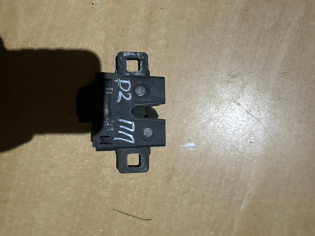 Запор капота (замок и привод замка капота) LR125366 LAND ROVER