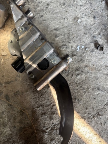 LAND ROVER SLC500021 Педаль газа в наличии Каменское