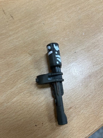 Датчик АБС (ABS) задний WHT003864B VAG