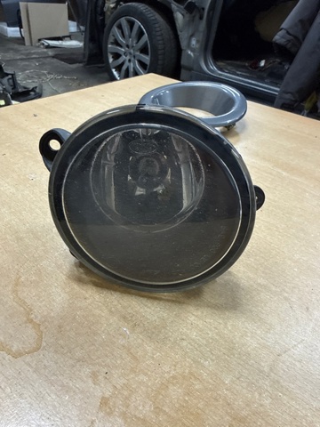 Противотуманная фара левая XBJ000090 LAND ROVER