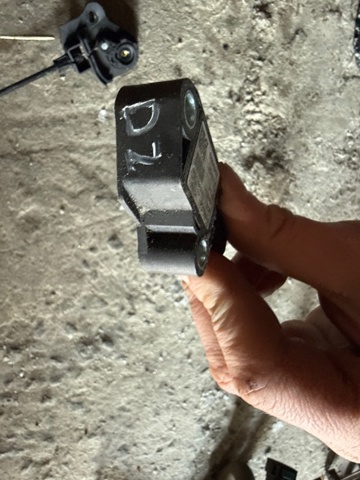 LAND ROVER YDB500141 Датчик удара в наличии Полтава